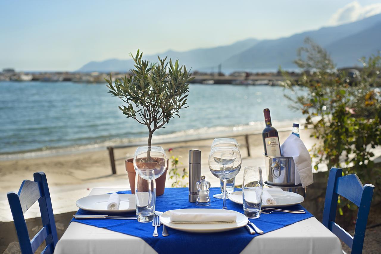 Kotronas Bay Bungalows Pokoj fotografie