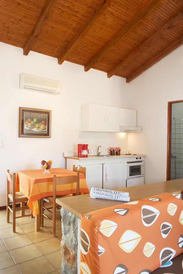 Kotronas Bay Bungalows Exteriér fotografie